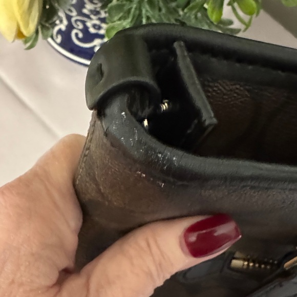 Coach City ZipTote -  Black and Brown Signature Canvas with gold hardware EUC - Picture 12 of 13